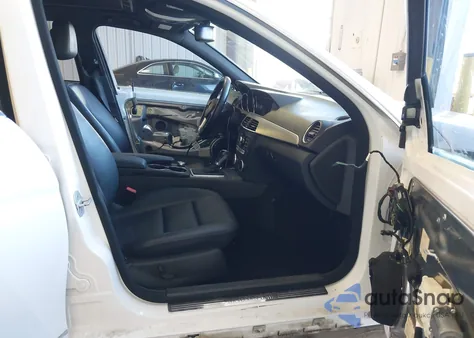 2013 Mercedes-Benz C 300 Sport 4Matic from USA, damaged, VIN WDDGF8AB0DR284247